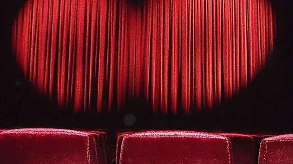 Konzentriertes Filmeschauen und  sich überwältigen lassen - das Kino-Erlebnis wird vermisst