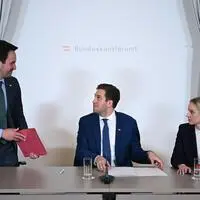 Bildungsminister Christoph Wiederkehr, Staatssekretär Alexander Pröll und Staatssekretärin Michaela Schmidt 