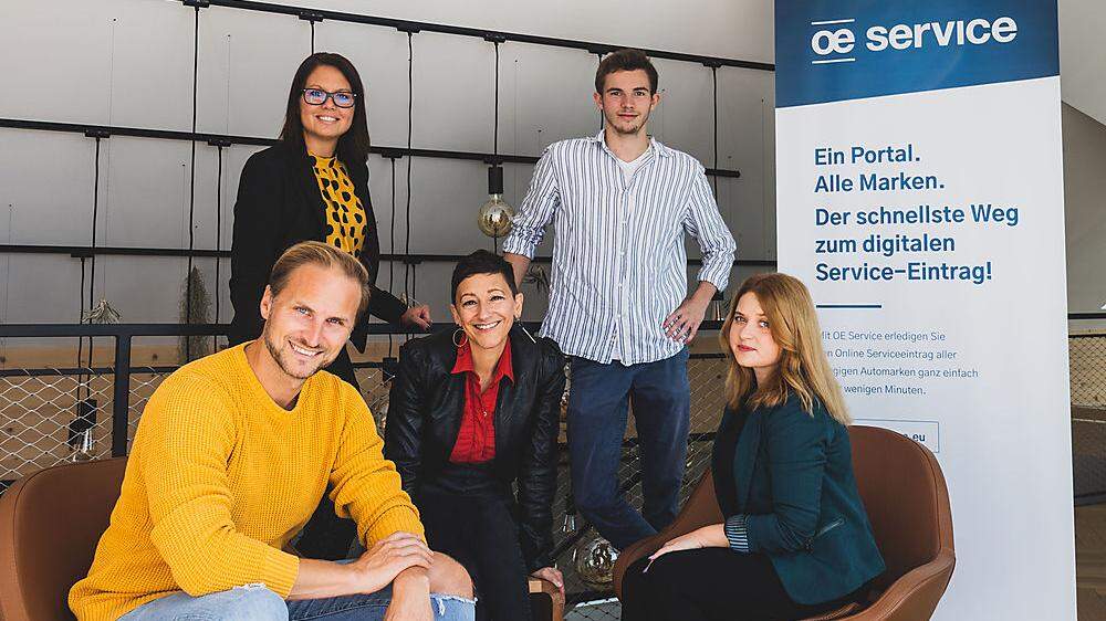 „OE Service“-Team mit Janos Juvan, Maja Jesse, Raffaella Trani, Paul Saxer und Teodora Ionescu
