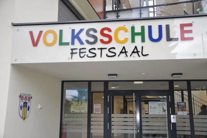 Dieser fand im neuen Festsaal der Volksschule statt.
