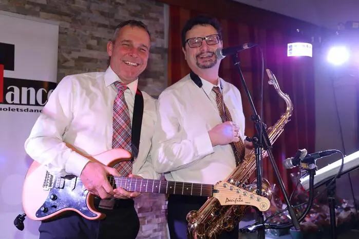 Das Duo Let‘s Dance bestehend aus Christian Josefus und Kurt Karlin