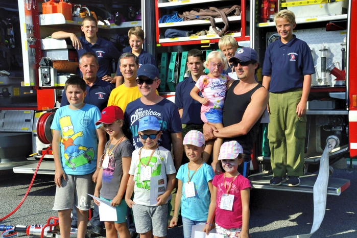 Die Feuerwehr begeisterte die Kinder.