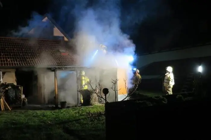 Zum Glück wurde bei dem Einsatz niemand verletzt.