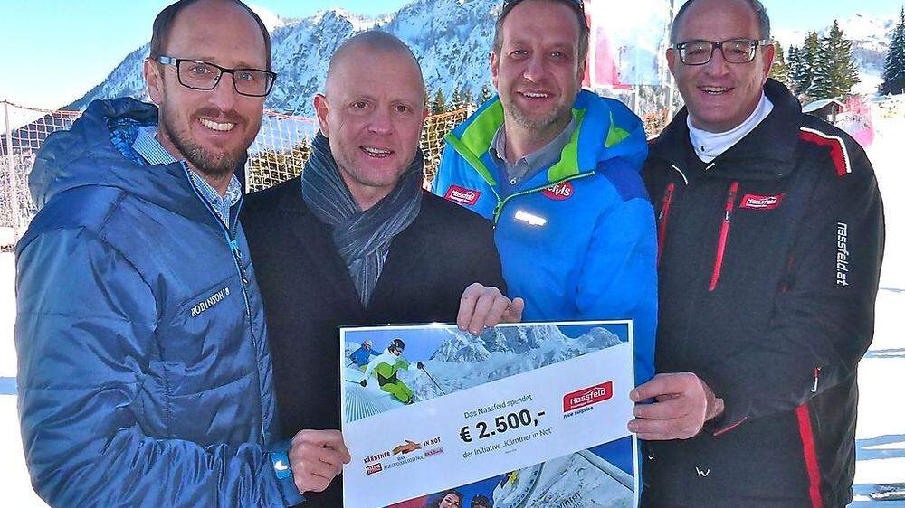 Engagierten Touristiker vom Nassfeld spendeten 2500 Euro