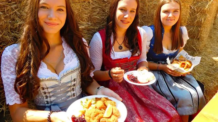 Auf der Gackernwiese wurde auch fest schnabuliert