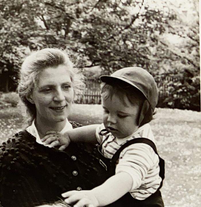 Hannes Auer mit seiner Mutter Ulrike