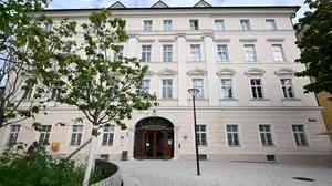 ABD0071_20251003 - KLAGENFURT - ÖSTERREICH: ++ THEMENBILD ++ Das Justizzentrum Klagenfurt, aufgenommen am Donnerstag, 2. Oktober 2025. - FOTO: APA/BARBARA GINDL