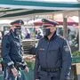 Auch die Polizei kontrolliert auf den Märkten