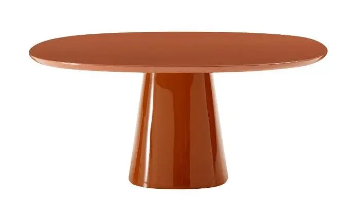 Glänzend. Allure O´ von Monica Armani für B&B Italia aus Polyurethan.