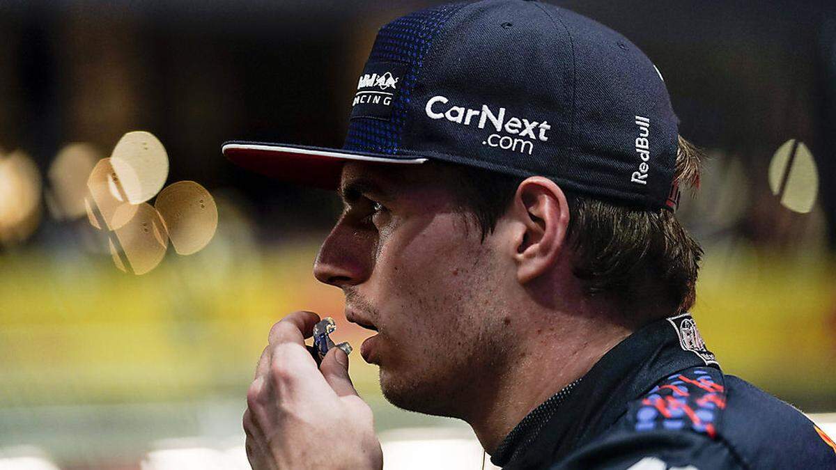 December 5, 2027, Jeddah, Saudi Arabia: MAX VERSTAPPEN of the Netherlands and Red Bull Racing on the starting grid befor