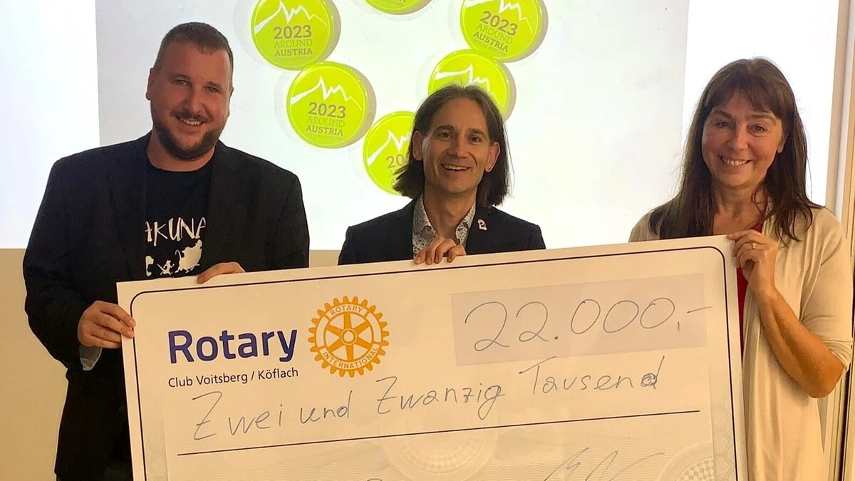 Stefan Waltensdorfer (Verein Nachteulen), Thomas Jaklitsch (Rotary Club Voitsberg-Köflach) und Roswitha Hafen (Verein Schultüte)