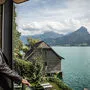Morgan Freeman genießt den Ausblick am Wolfgangsee