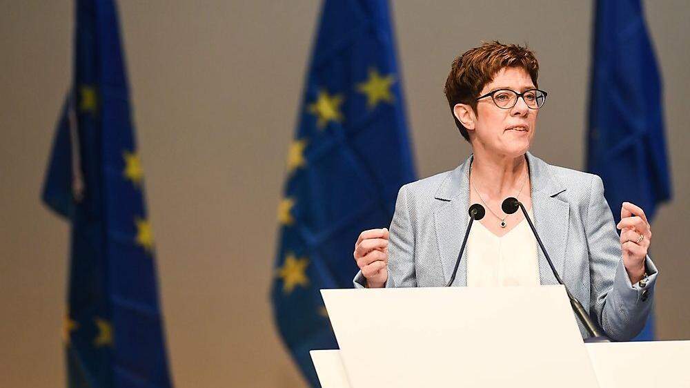 CDU-Chefin Kramp-Karrenbauer stürzt mit ihrer Partei bei der Europawahl 2019 ab