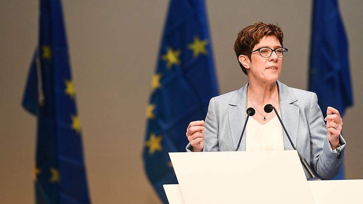 CDU-Chefin Kramp-Karrenbauer stürzt mit ihrer Partei bei der Europawahl 2019 ab