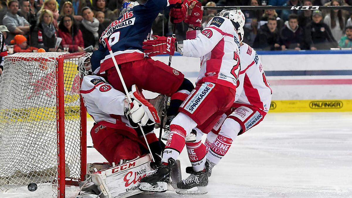 Selbst in höchster Bedrängnis hatte David Madlener den Puck stets im Blickfeld