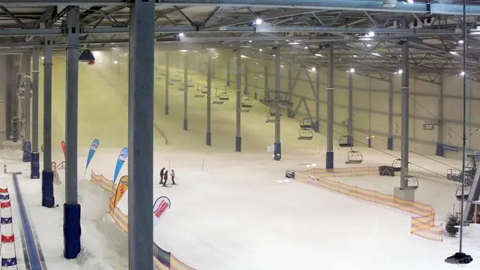Das Alpincenter Hamburg-Wittenburg dient als Vorbild bei den Überlegungen, eine Skihalle in Kärnten zu errichten