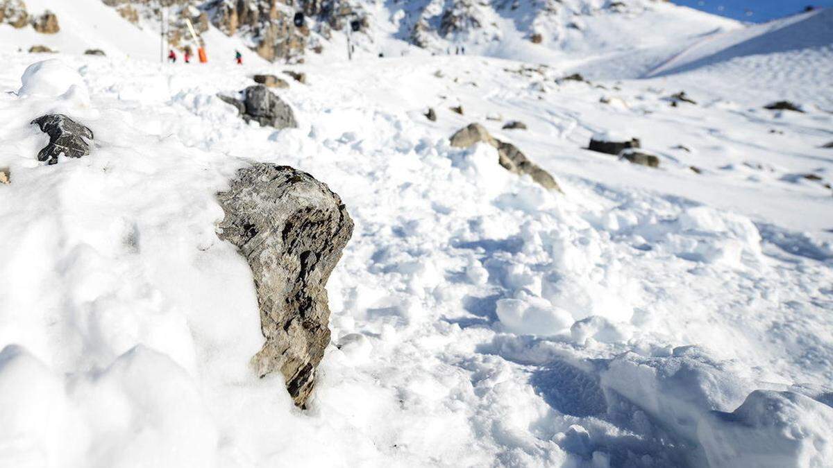 Zwei Skiwanderer und ein Bergführer wurden kamen um.