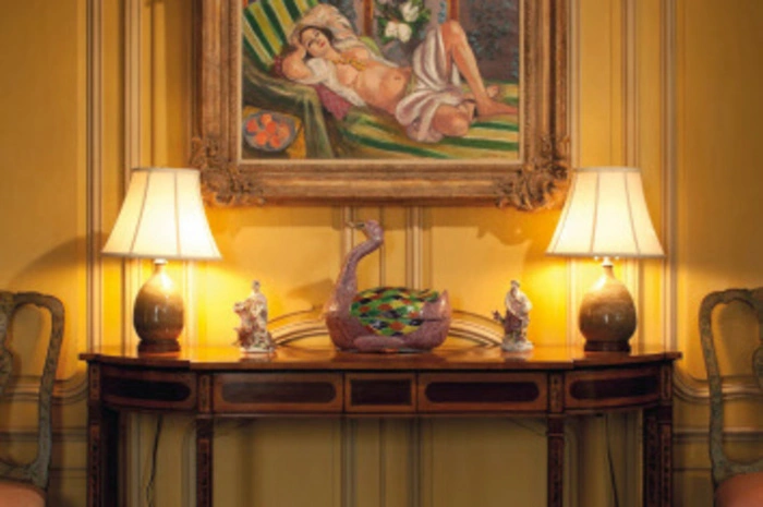 Bisher hing es, wie hier im Bild zu sehen, in einer der Residenzen von David Rockefeller. Der Milliardär starb im Vorjahr im Alter von 101 Jahren.