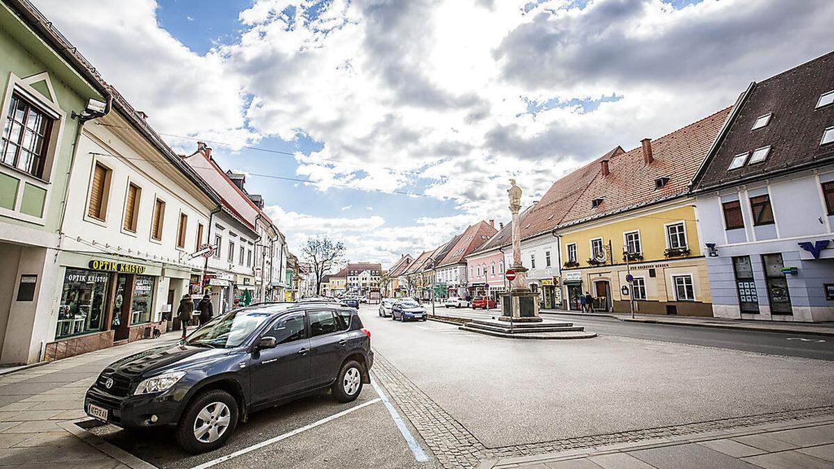 Völkermarkter Innenstadt verzeichnet geringe Passantenfrequenz und kämpft mit leer stehenden Geschäftslokalen. Letzte Frequenzzählung fand im Jahr 2013 statt