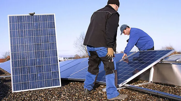 Bei der Errichtung einer Solaranlage handelt es sich um eine Angelegenheit der außerordentlichen Verwaltung.