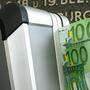 Koffer mit Zehntausenden Euro gestohlen 