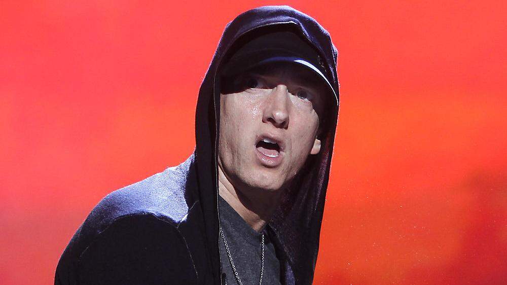 Deutliche Worte: Rapper Eminem wendet sich gegen Regierungs-&quot;Halbteppen&quot;, Maskenverweigerer und  korrupte Cops