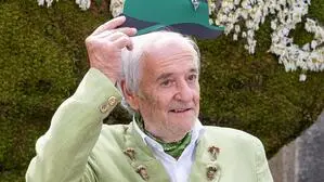 Reinhart Grundner nimmt den Ausseerhut und sagt Servus