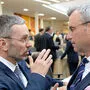 FPÖ-Klubobmann Herbert Kickl und Parteichef Norbert Hofer in einer noch maskenfreien Sitzung (Archivbild).
