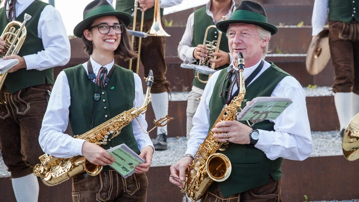 Mit Musik wurden die 600 Gäste des Benefiz-Golfturniers von Porr Bau GmbH und Terrag-Asdag AG begrüßt...