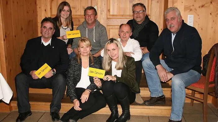 Pargger, Wilhelmer, Gruber-Mariacher, Zabernig, Bodner, Lugger, Kashofer und Steiner (von links) 	