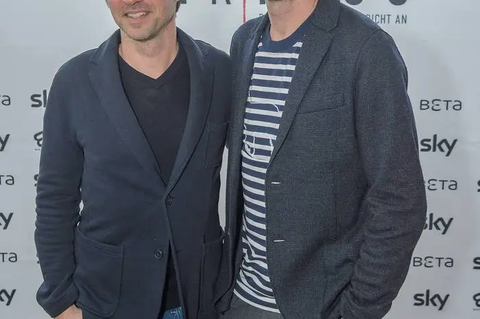 ... die Regisseure Cyrill Boss und Philipp Stennert ...