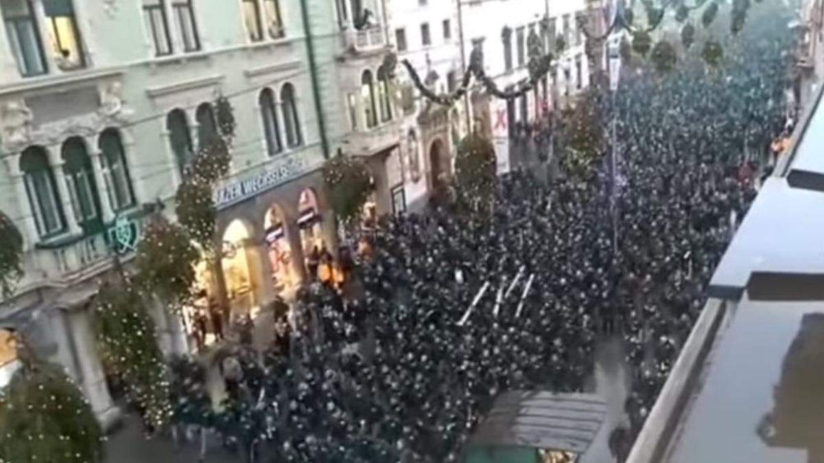 Der angebliche Corona-Protestzug in der Grazer Herrengasse