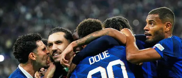 Frankreich jubelte über vier späte Tore