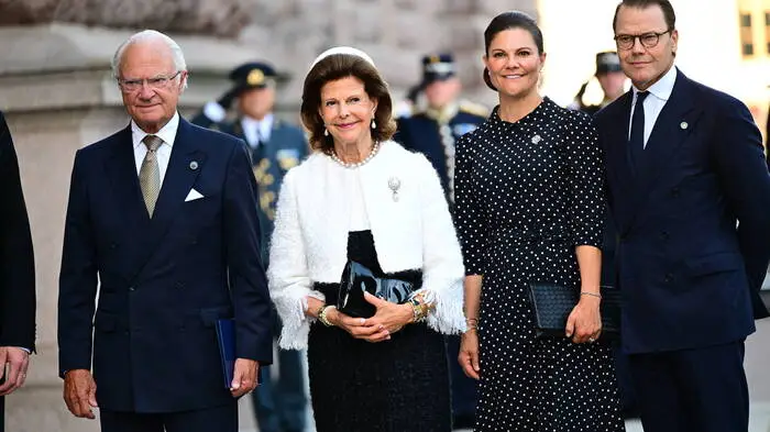 Aus Schweden reist die komplette Königsfamilie an.