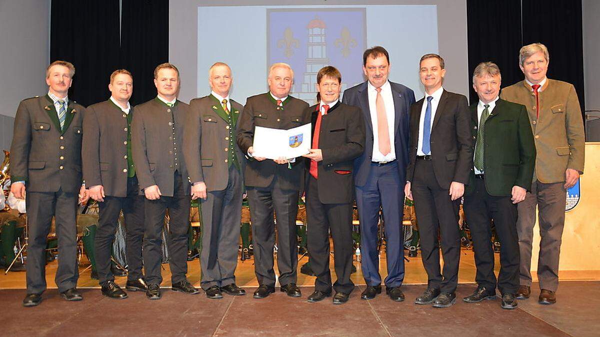 Die Marktgemeinde Vorau ehrte viele Bürger und erhielt ein neues Wappen