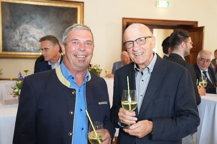 Hartmut Prasch mit Altbürgermeister Hellmuth Drewes