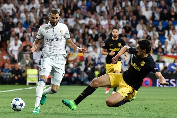 Karim Benzema (links) und Stefan Savic