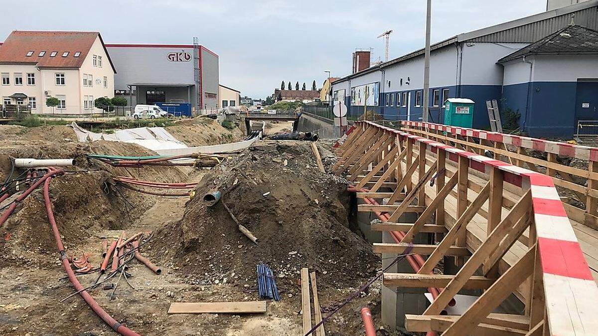 Großbaustelle in der Alten Poststraße in Eggenberg