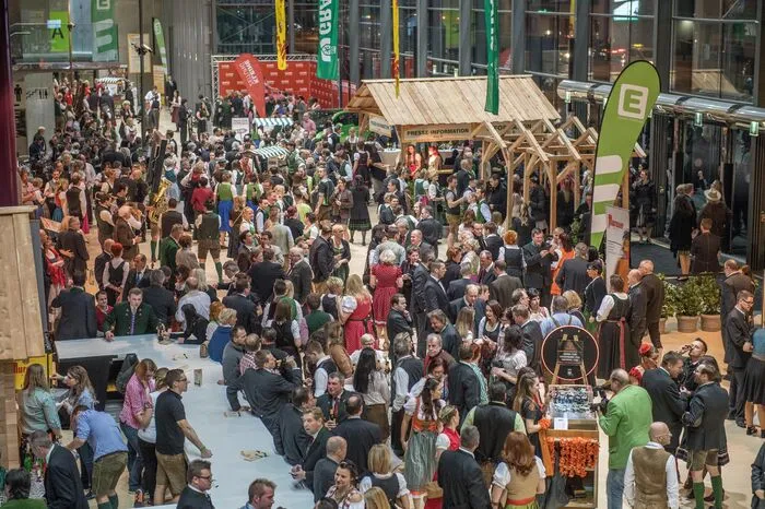 Der Bauernbundball begeistert seit Jahren die Massen und hat sich zu einem der beliebtesten Bälle der Steiermark entwickelt.