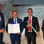 HTL Wolfsberg erlangte zweiten Platz beim Staatspreis innovative Schule 2020/21. Von links: Faßmann, Jantschgi mit einem Vertreter der Lehrer, Calice