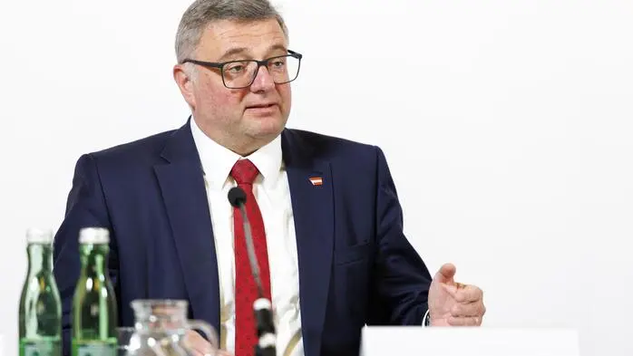 Staatssekretär Jörg Leichtfried (SPÖ) ist weiterhin für eine österreichische Lösung 
