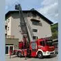 Eine Drehleiter, wie sich hier in Matrei vorgeführt wurde, steht nun im Feuerwehrhaus der Tauernkommune