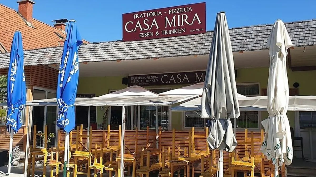 Im Gebäude des ehemaligen Bauernmarktes befindet sich die "Casa Mira Trattoria"