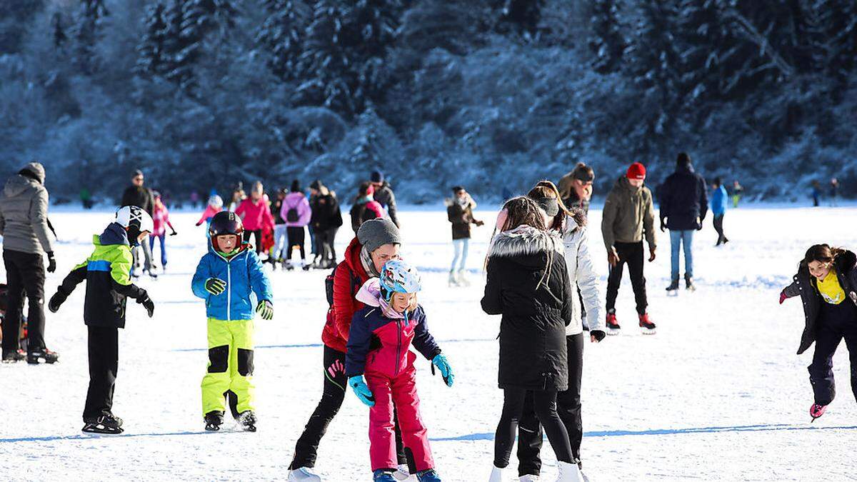 Eislaufen auf dem Rauschelesee