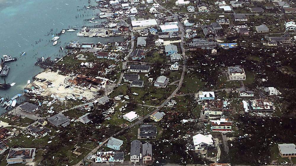 Verwüstungen auf der Insel Man-O-War Cay, Teil der Bahamas