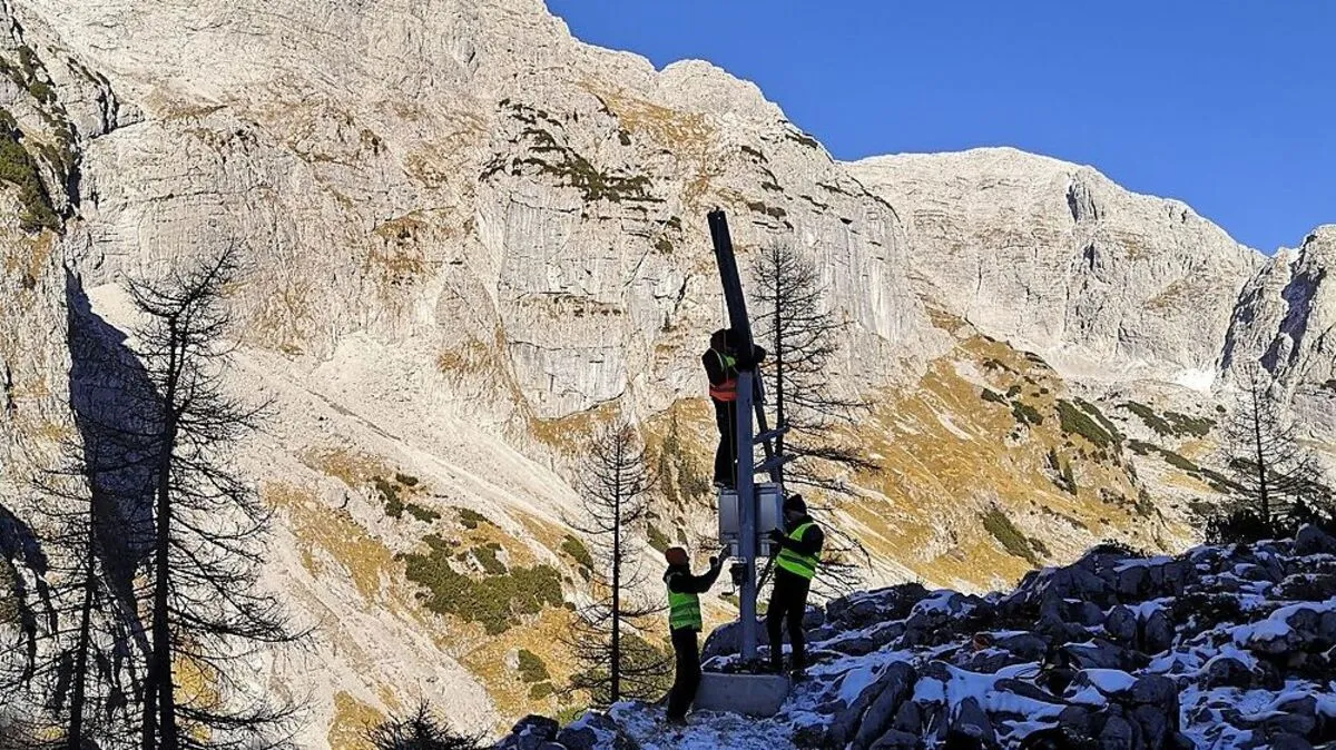 Im Herbst wurden die beiden Stationen auf 1250 bzw. 1400 Metern Höhe aufgestellt