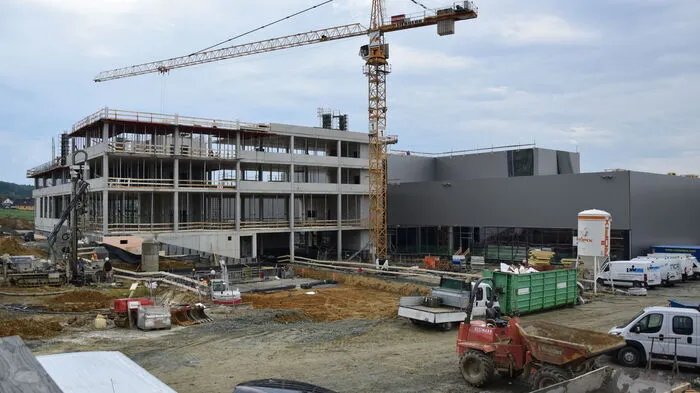 Auf einer Fläche von etwa zwölf Hektar entsteht aktuell der neue "Ringana Campus".