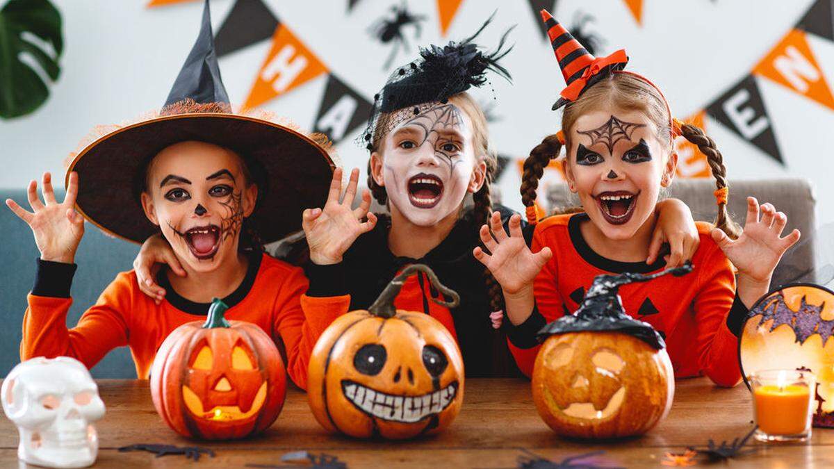 Kinder stöbern am liebsten durch Halloween-Artikel, trotzdem bleibt der große Ansturm aus