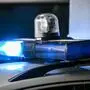 Blaulicht auf einem Polizeiauto | Die Polizei jagte den Jugendlichen im September 2025 quer durch Klagenfurt