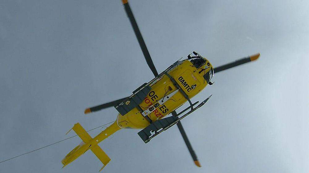 Mit dem Christophorus-Hubschrauber wurde der Mann ins Krankenhaus geflogen